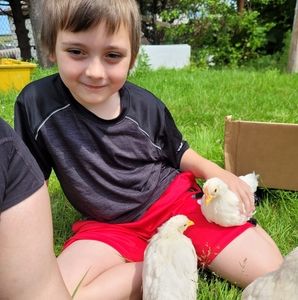 Meet your Posher, Lorie